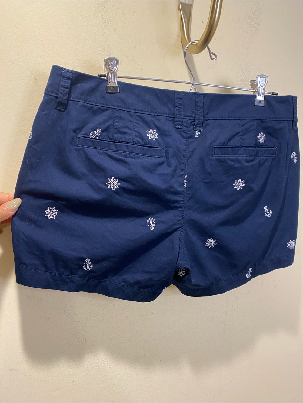 Old Navy Navy  Blue Embroidered Nautical Women’s Shorts sz 8 - Picture 5 of 7